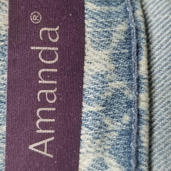 2 For 30 New Gloria Vanderbilt Shorts - Picture 6 of 6